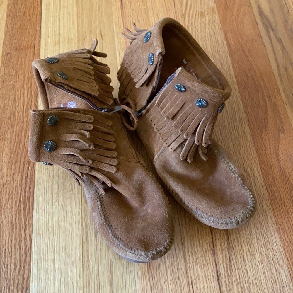 Minnetonka Booties with Sole